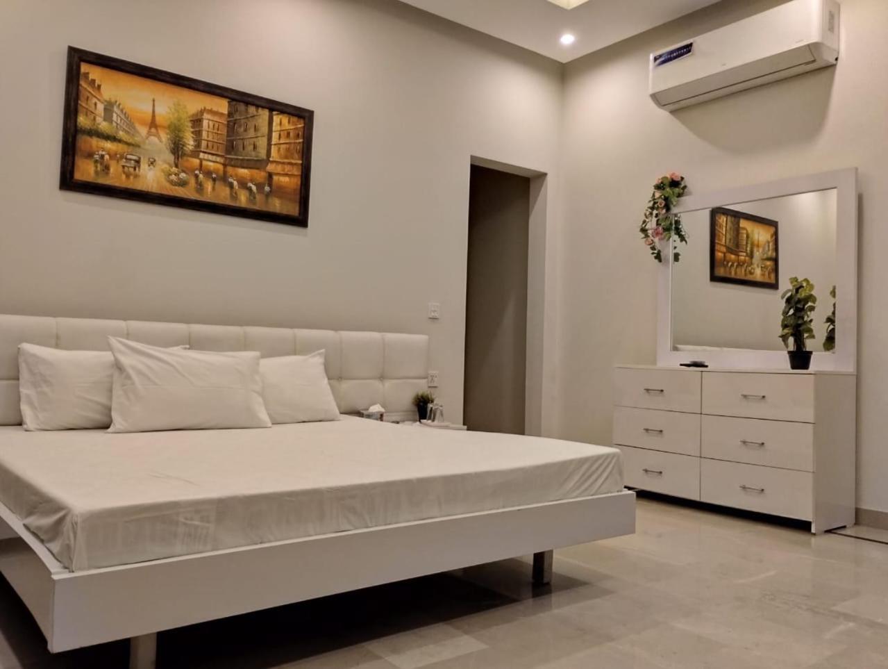 Itl Guesthouse ราวัลปินดี ภายนอก รูปภาพ